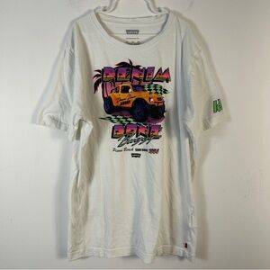 ❤️ Levi's White Tee with Colorful Graphic Youth XL